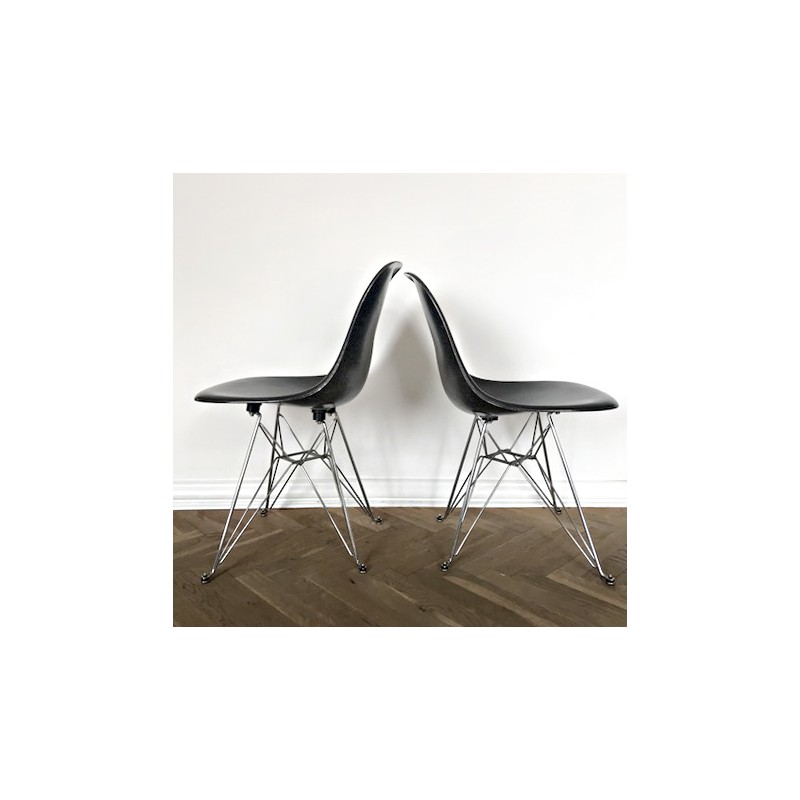 https://furniturewear.com/687-thickbox_default/chair-seat-risers-for-eames-chairs.jpg